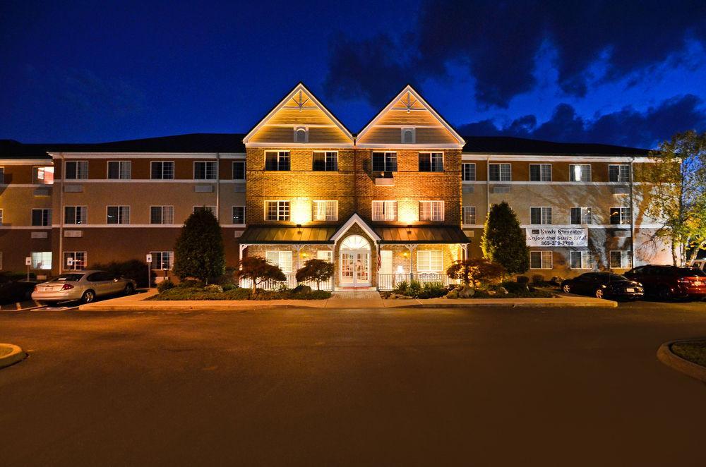 Mainstay Suites Knoxville Airport Алкоа Екстер'єр фото